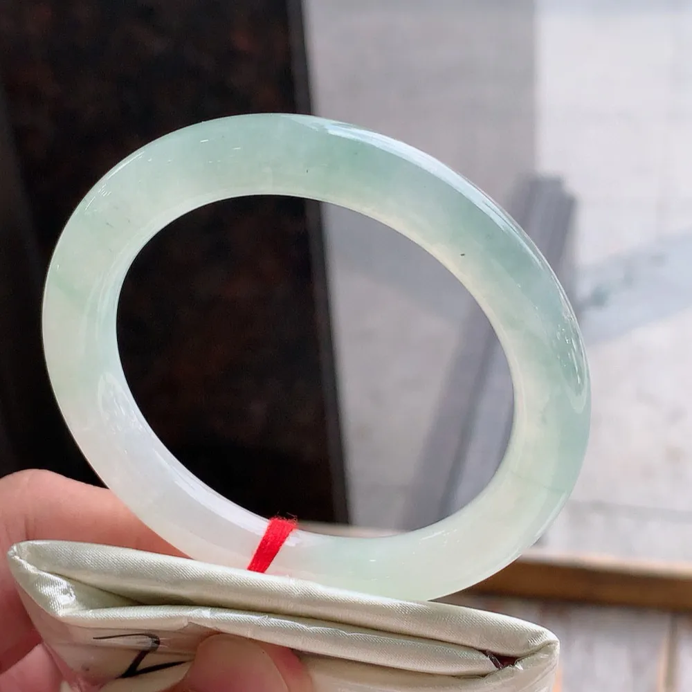 圆条高冰绿 无瑕 尺寸:55.9/9.7 种水好