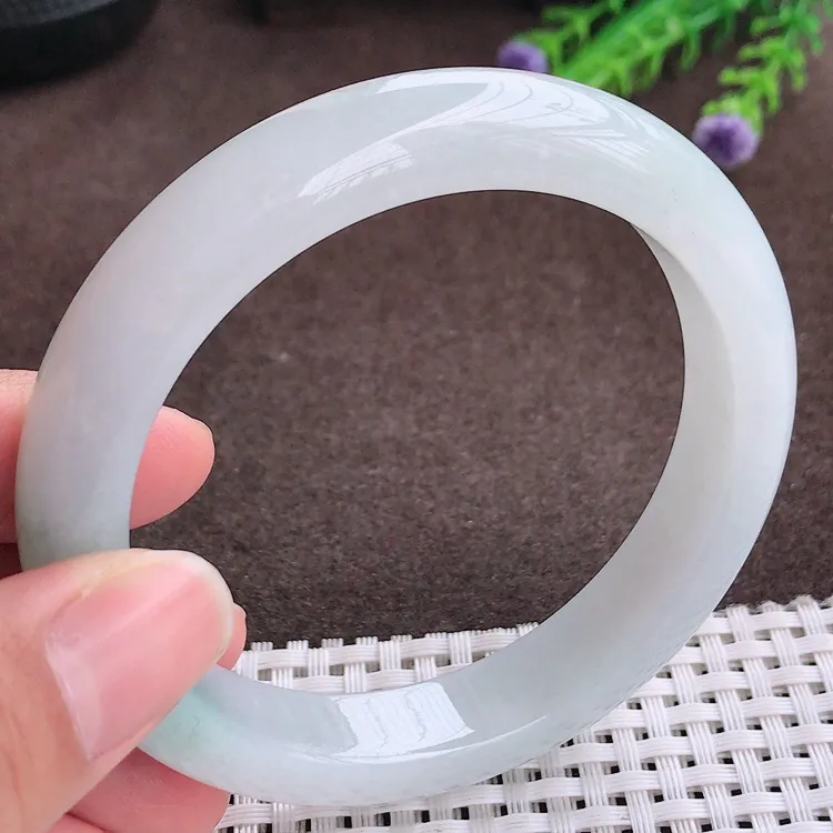 自然光60大圈口老坑秀气冰润起胶飘花手镯翡翠玉镯尺寸60/12.2/9