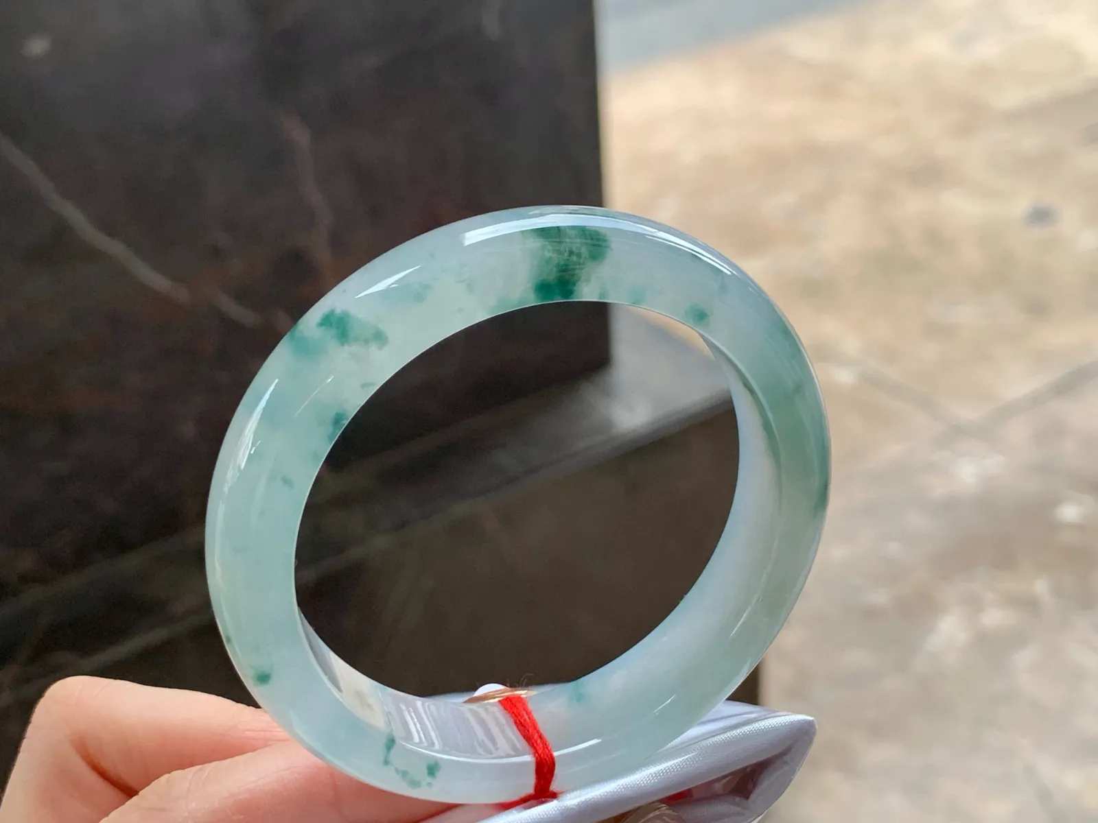 飘花手镯
清爽55.7/13.2/8.3mm