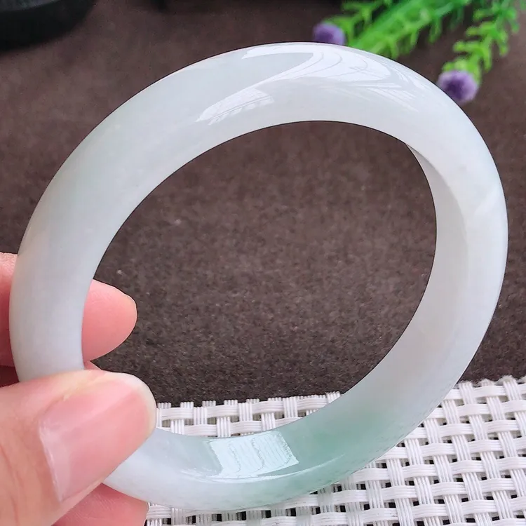 自然光60大圈口老坑秀气冰润起胶飘花手镯翡翠玉镯尺寸60/12.2/9