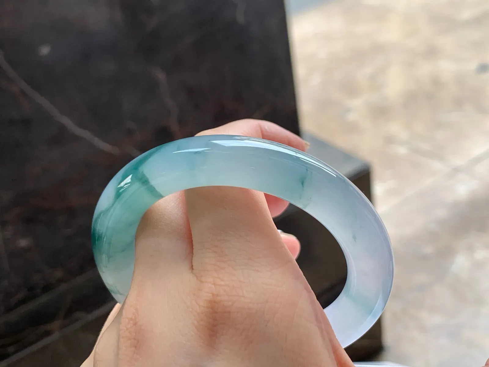 冰种飘花福镯
清爽56/12/11.6mm