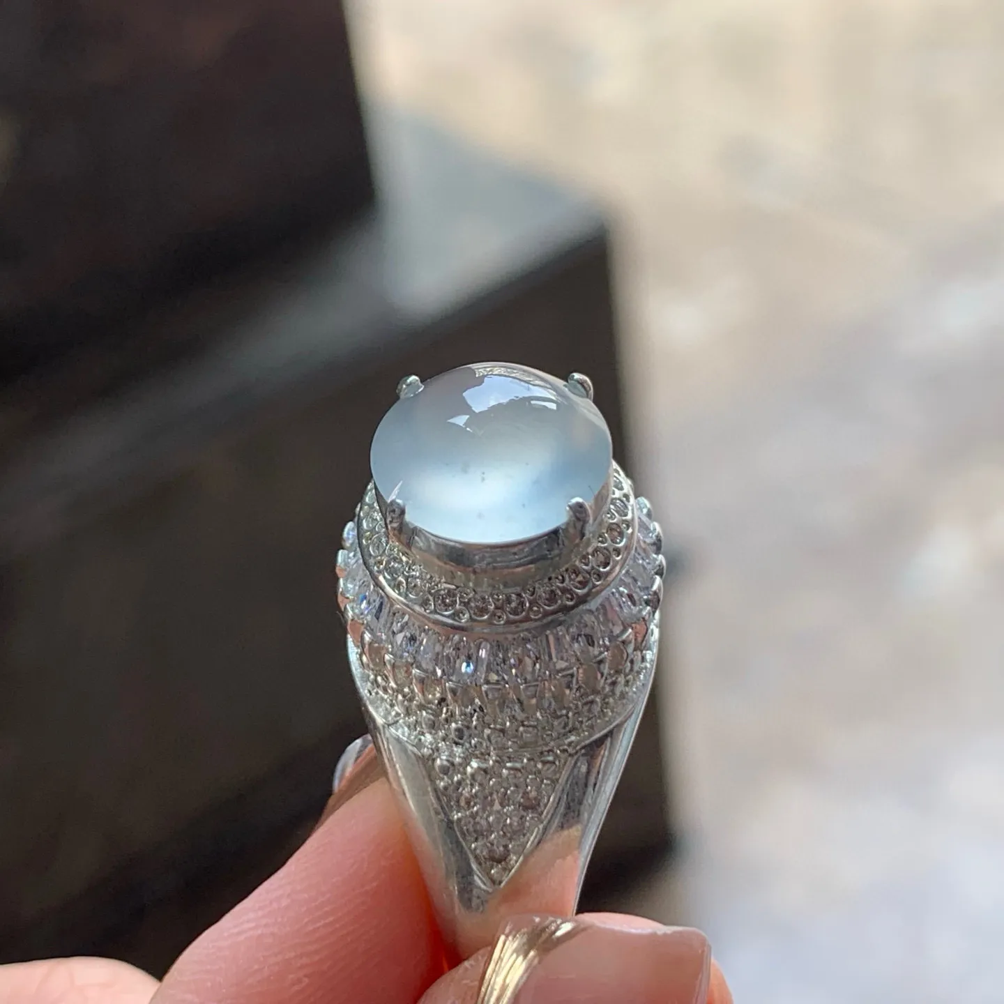 冰种蛋面
种老 铜托