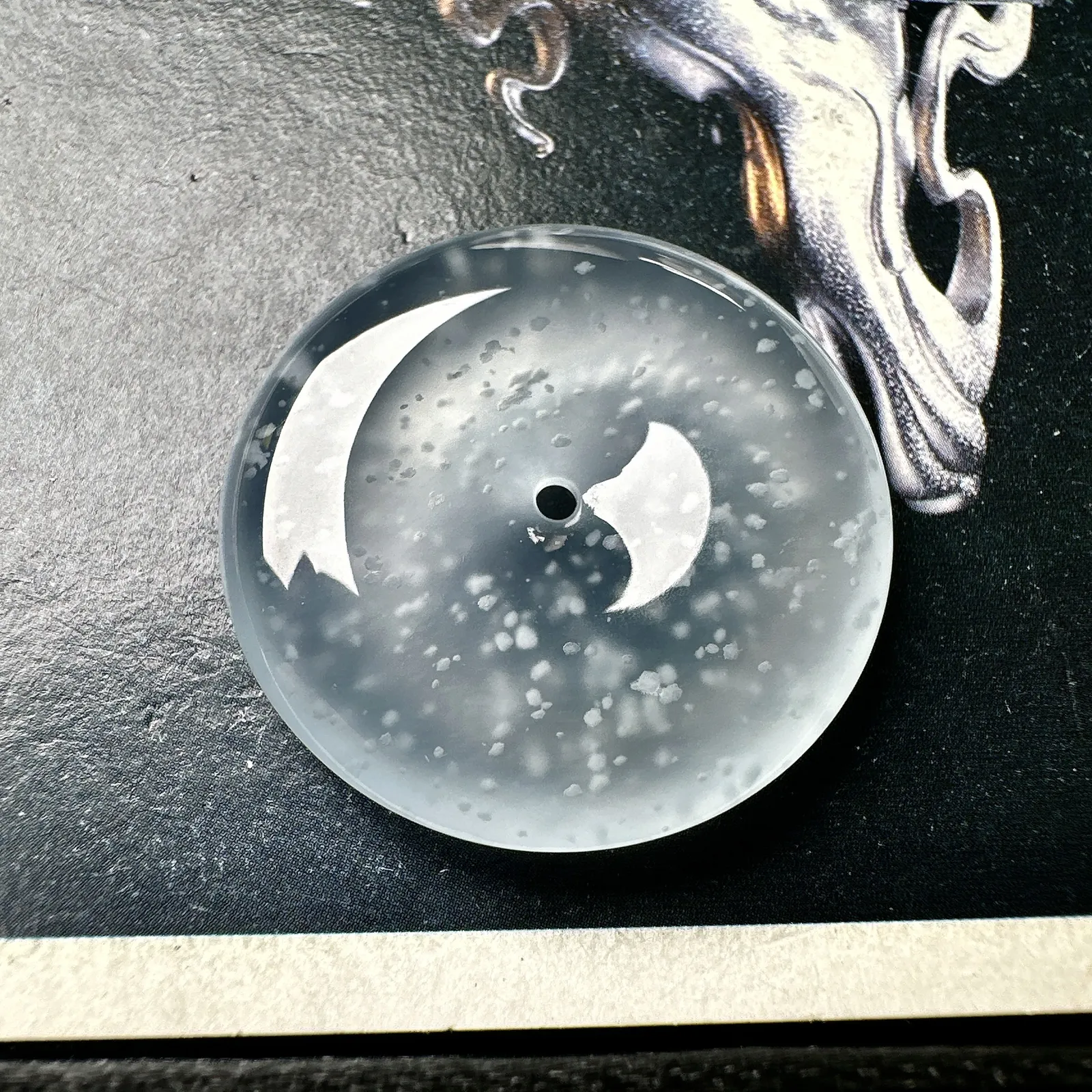 【冰种雪花棉平安扣】木那老坑料，质地细腻，冰润十足，种老冰透，荧光闪耀