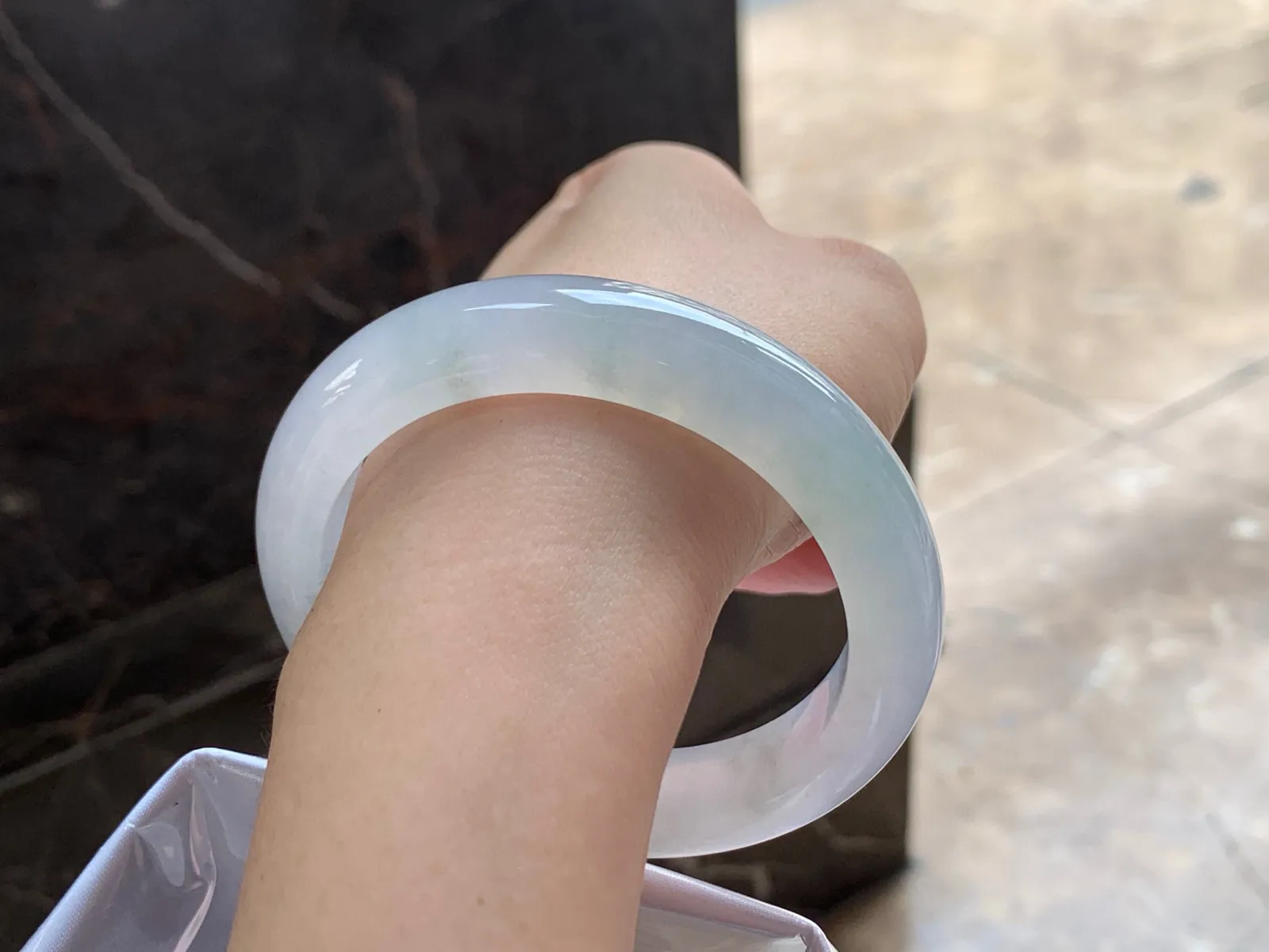 冰种手镯
种好水足清爽58/13.3/8.6mm
