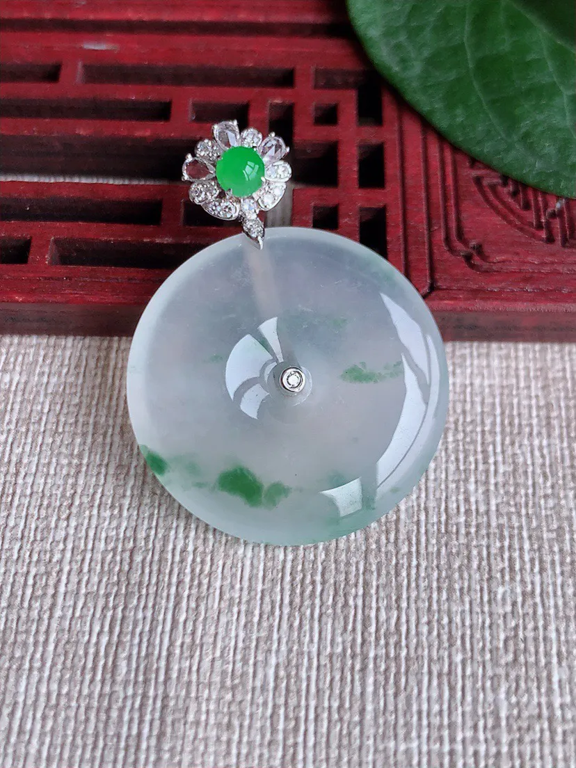 缅甸a货翡翠ddj老坑高冰种18K金镶嵌飘花平安扣吊坠 整体36.4×27.4×4.6mm 8.55