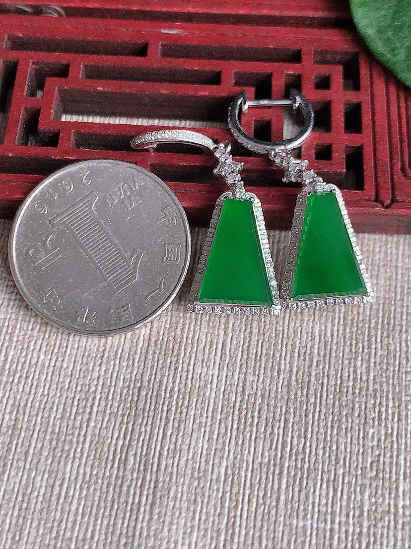 缅甸a货翡翠ddj老坑冰种18K金镶嵌满绿无事牌耳坠 整体14.7×9×5.6mm 5.63