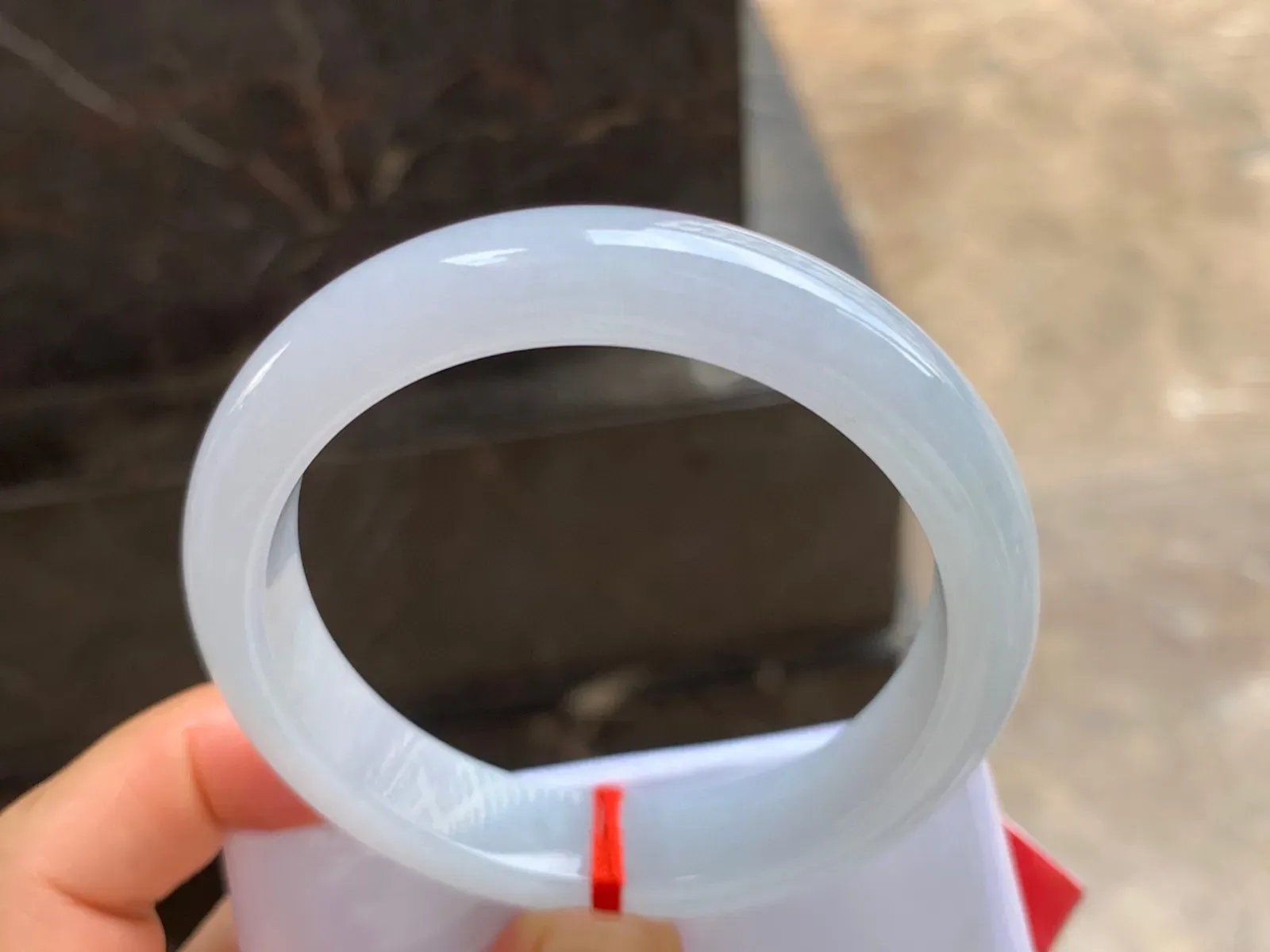 56-12-8mm
淡紫底手镯 底子细腻 清爽水润