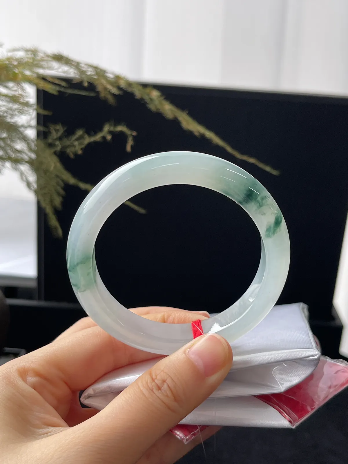 正圈52.7圈口，翡翠冰糯种飘花手镯