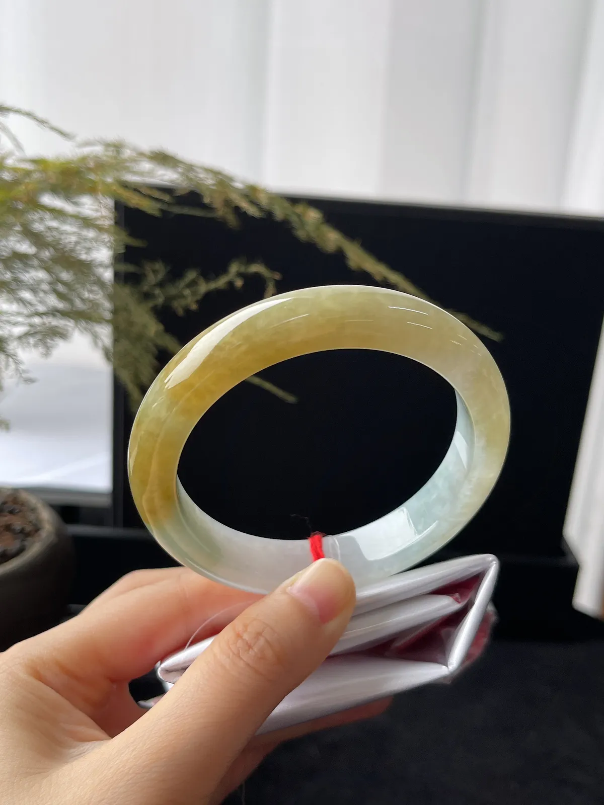 正圈57.8圈口，翡翠冰糯种黄色手镯