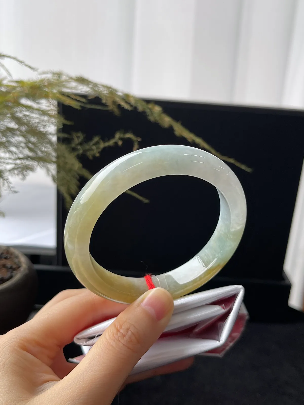 正圈57.8圈口，翡翠冰糯种黄色手镯