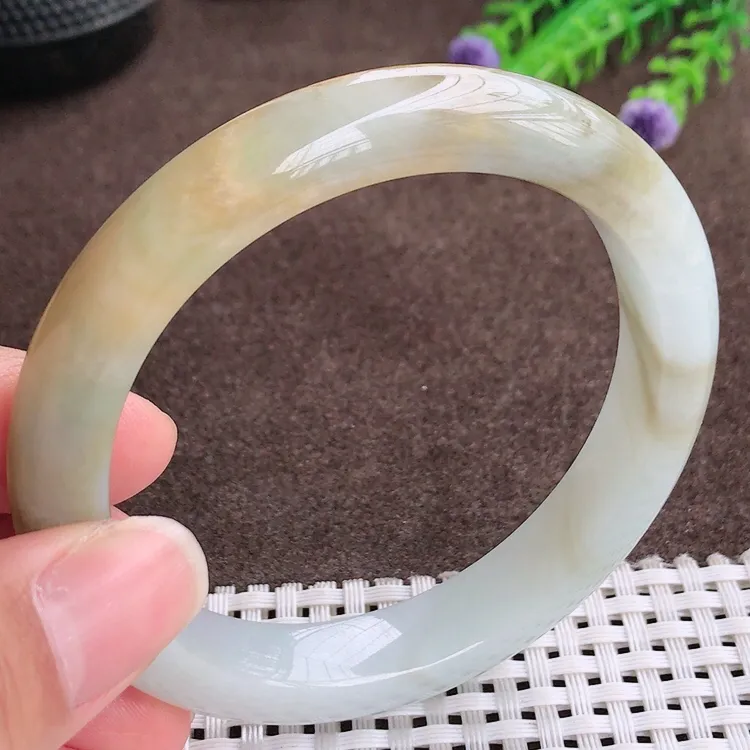 自然光58.5圈口老坑精美温润特色黄翡手镯翡翠玉镯尺寸58.5/10.7/8.8