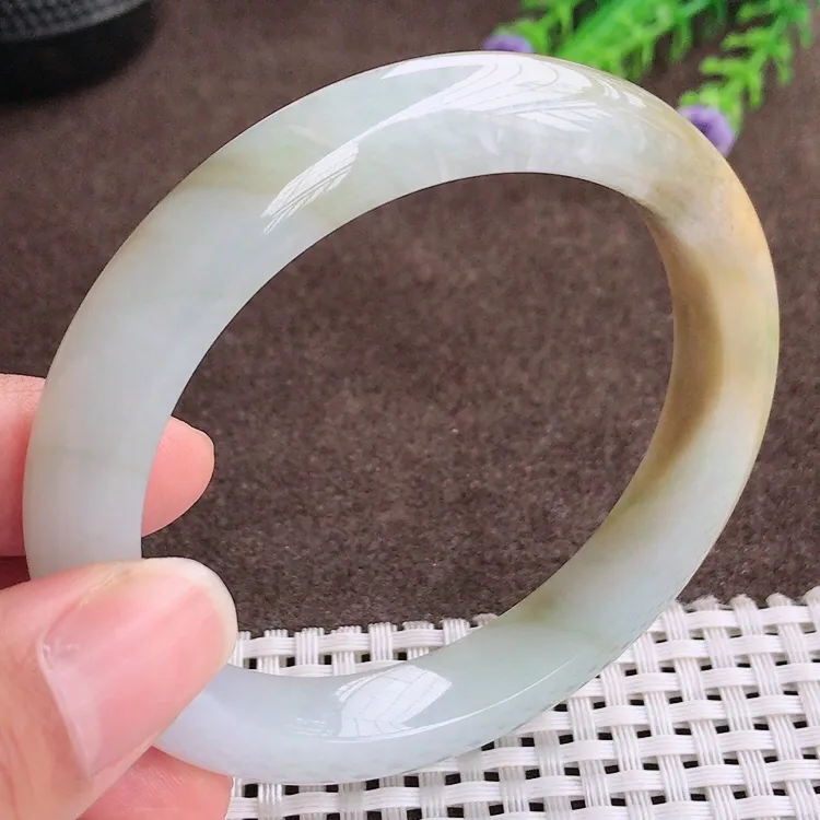 自然光58.5圈口老坑精美温润特色黄翡手镯翡翠玉镯尺寸58.5/10.7/8.8