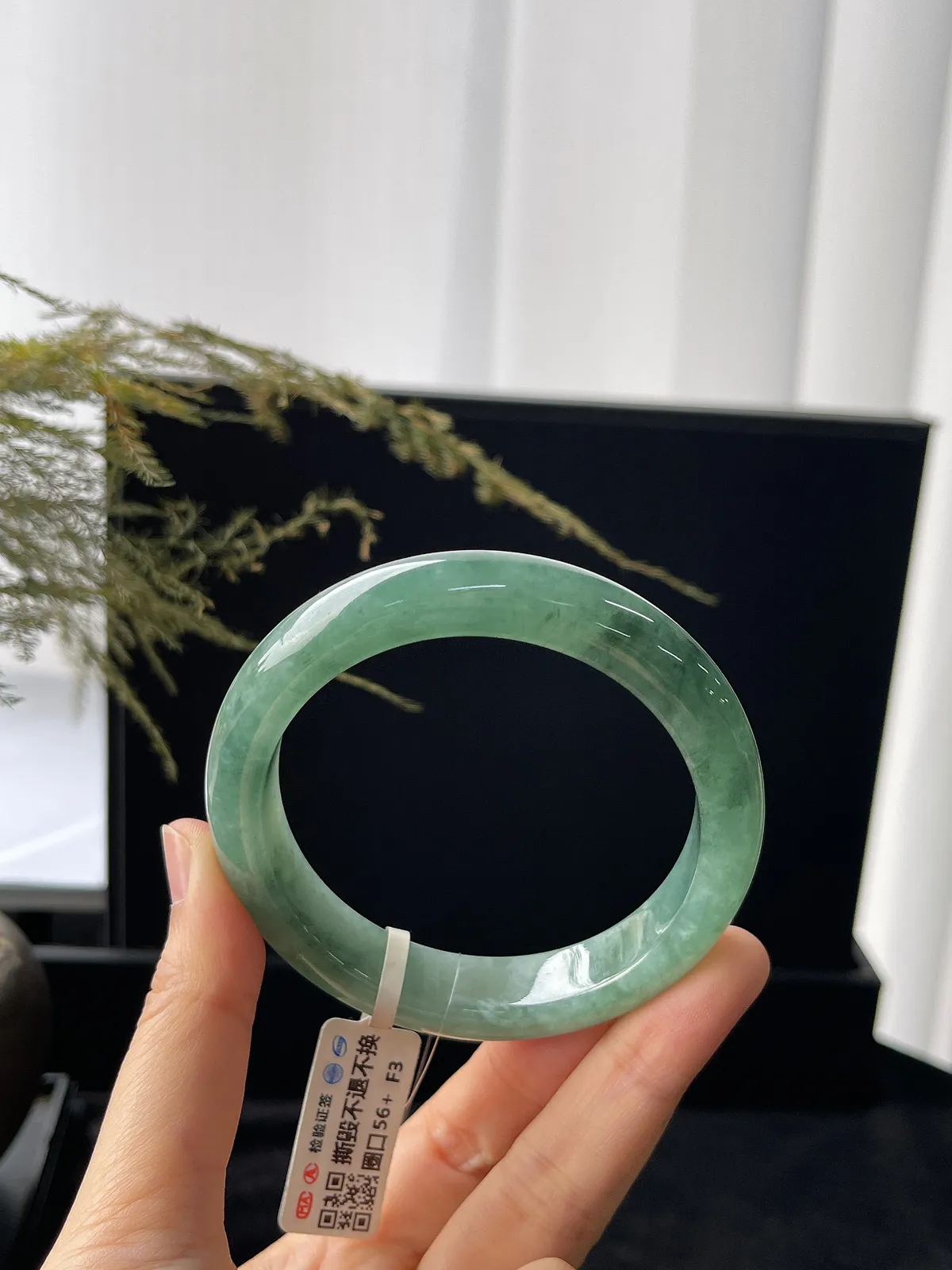 正圈56圈口，翡翠冰糯种绿色手镯