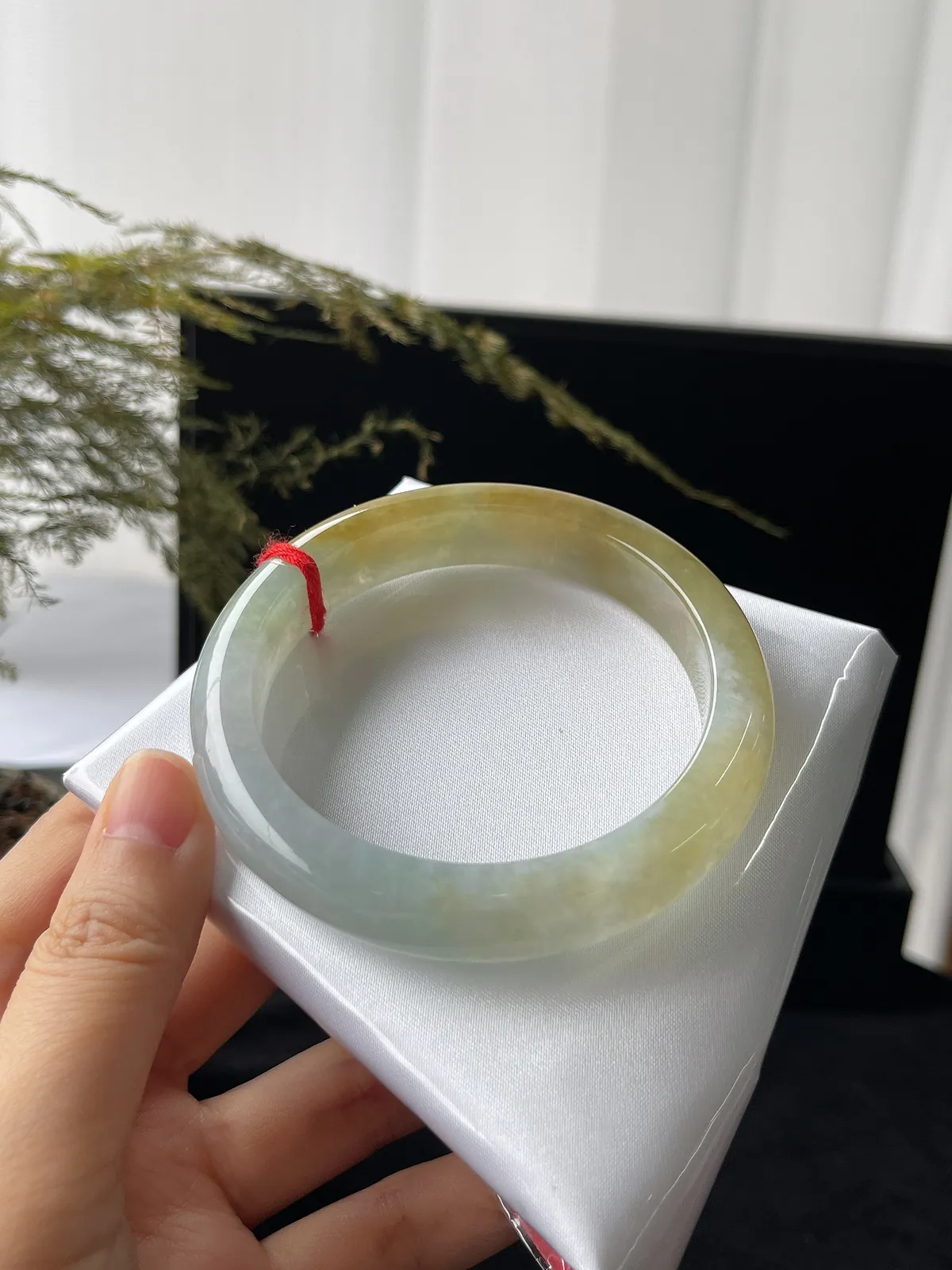 正圈57.8圈口，翡翠冰糯种黄色手镯