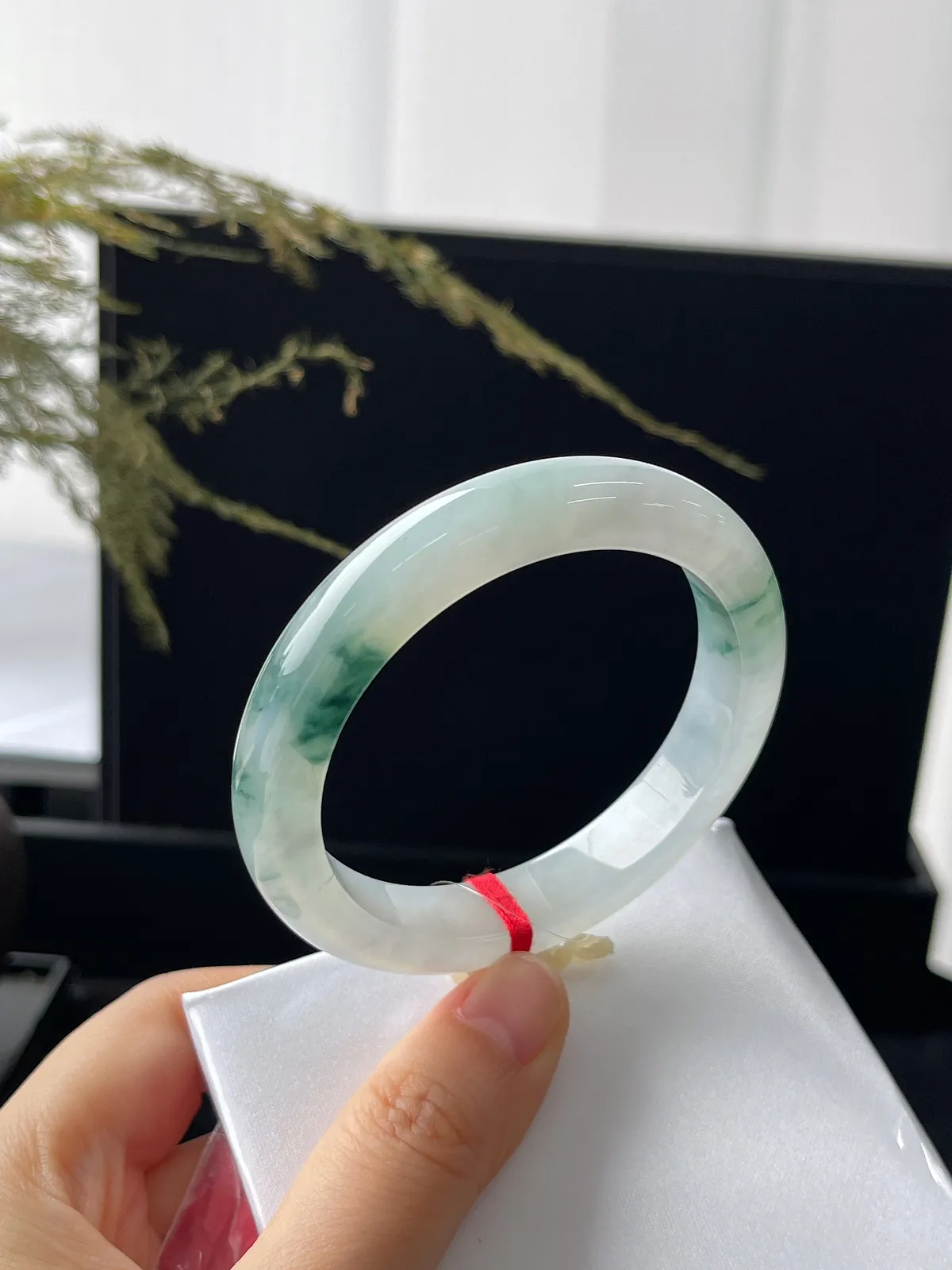 正圈52.7圈口，翡翠冰糯种飘花手镯