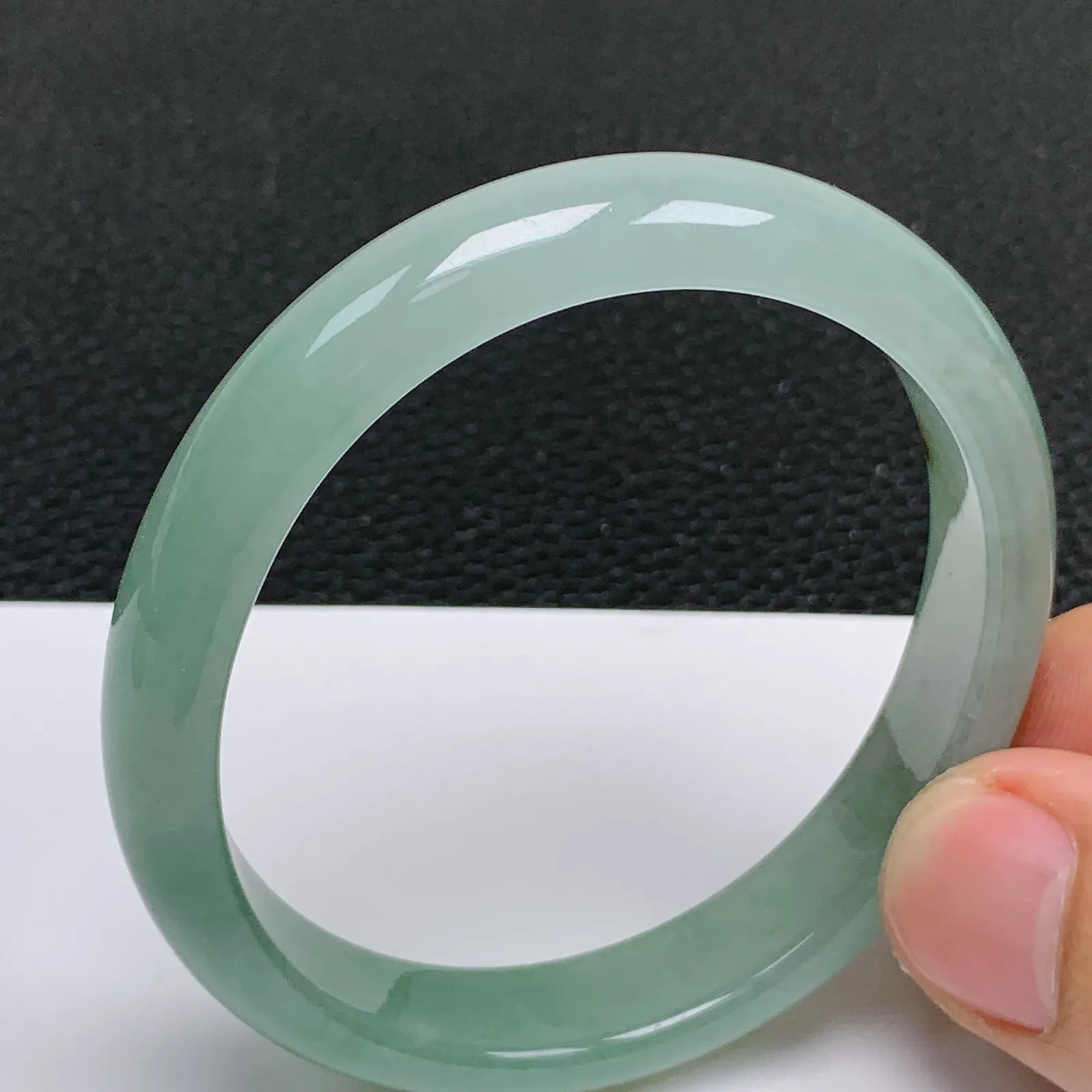 天然翡翠A货老坑冰润满绿贵妃手镯 尺寸55.2*49.2*11*6.6mm