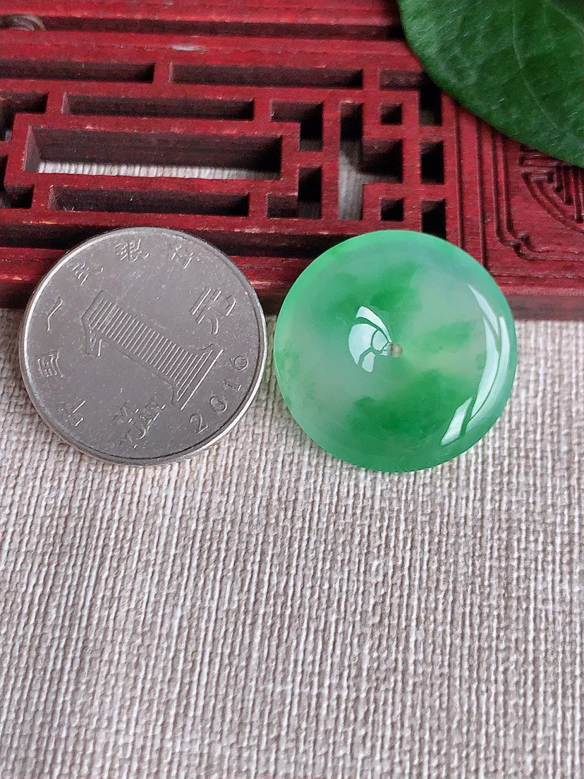 缅甸a货翡翠ddj老坑冰种飘绿平安扣吊坠  整体24.2×4.8mm 6.04