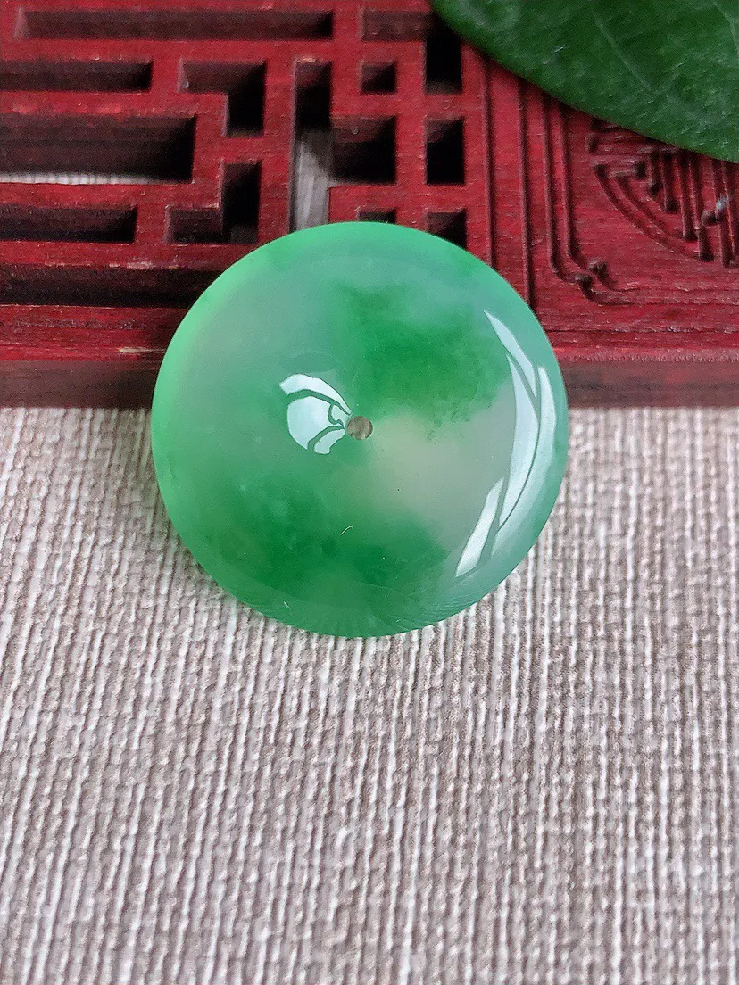 缅甸a货翡翠ddj老坑冰种飘绿平安扣吊坠  整体24.2×4.8mm 6.04