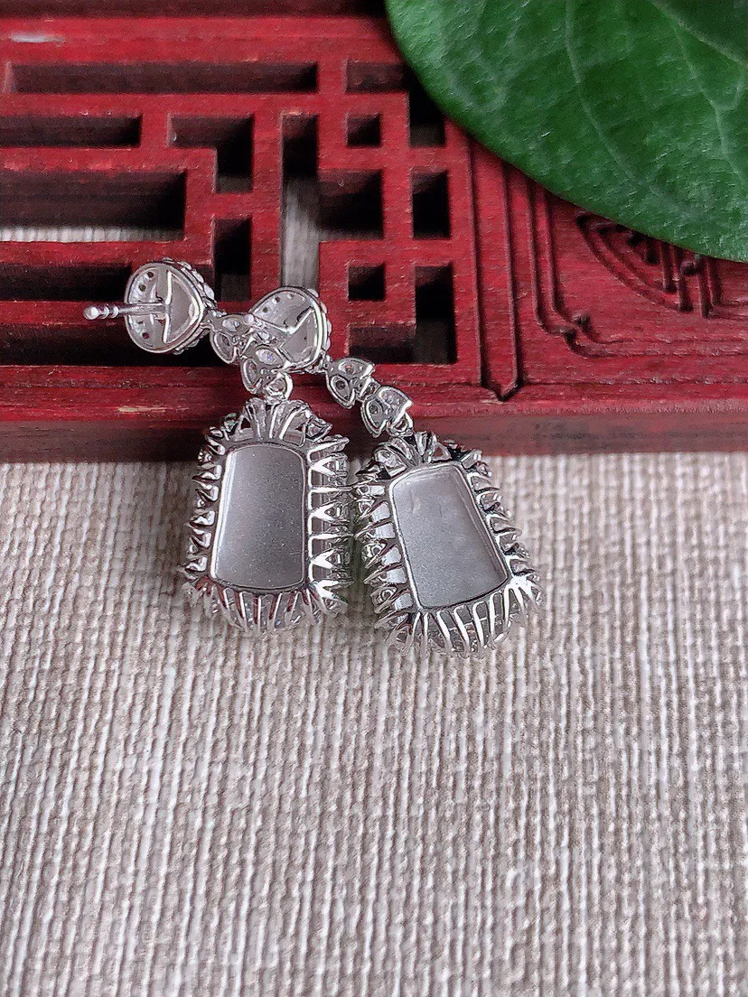 缅甸a货翡翠ddj老坑冰种18K金镶嵌阳绿无事牌耳坠 整体9.3×6.6×5.4mm 4.16