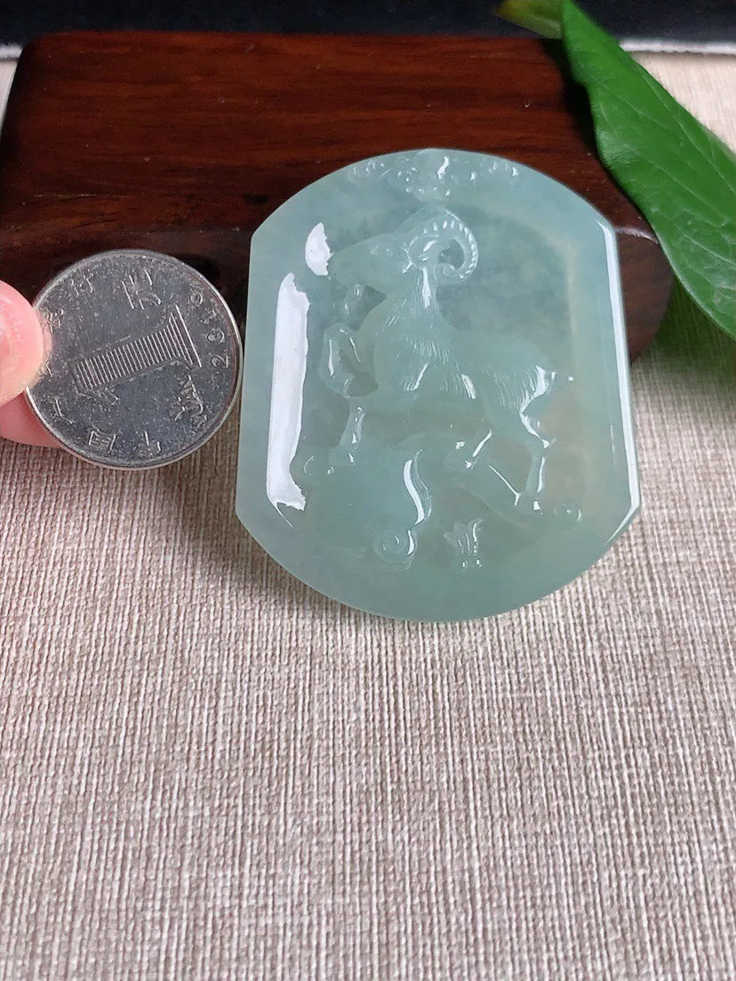 缅甸a货翡翠ddj老坑冰种晴水生肖羊吊坠 整体53×45×6.4mm 30.12