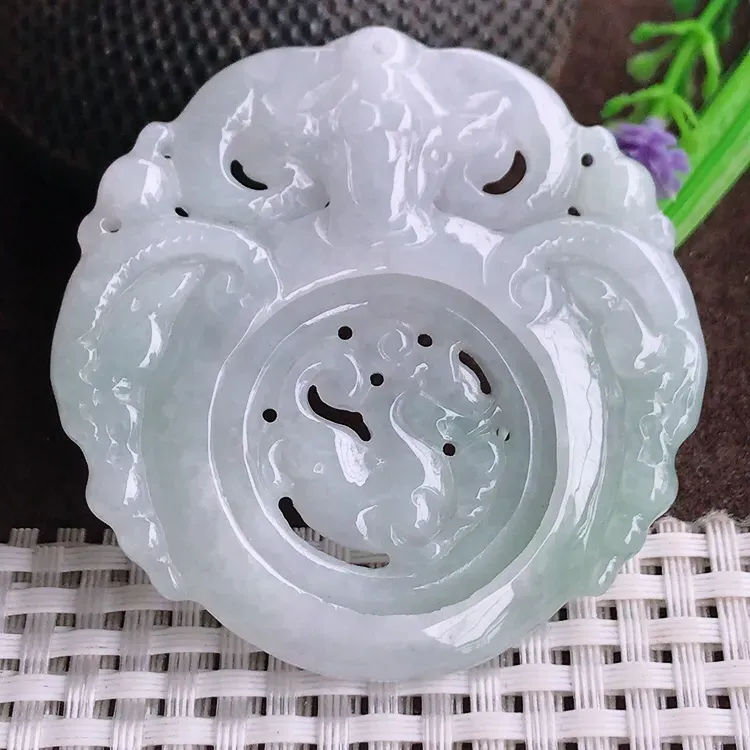 自然光老坑秀气温润三阳开泰生肖羊吊坠翡翠玉坠尺寸54.8/54.2/6.1