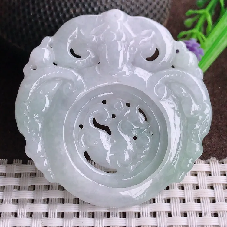 自然光老坑秀气温润三阳开泰生肖羊吊坠翡翠玉坠尺寸54.8/54.2/6.1