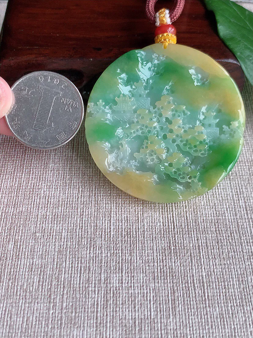 缅甸a货翡翠ddj老坑冰润黄加绿双彩意境山水牌吊坠  整体50.4×6mm 重量39.05g 0425