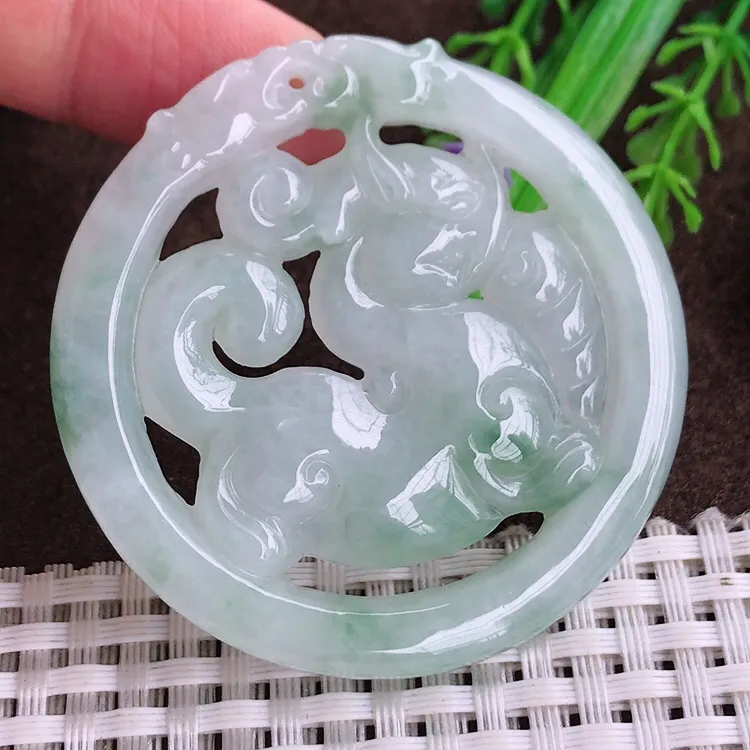 自然光老坑冰润起胶飘花麒麟牌吊坠翡翠玉坠尺寸53.3/6