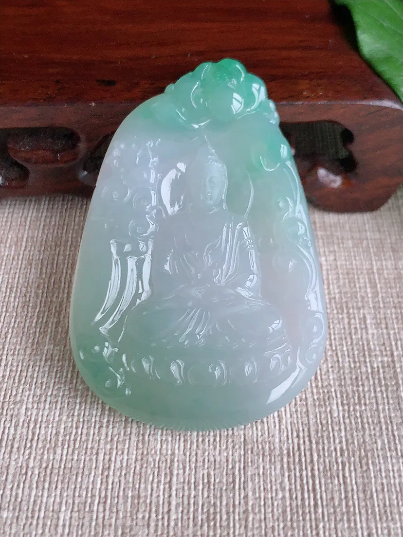 缅甸a货翡翠ddj老坑冰种飘绿阿弥陀佛吊坠  整体55.3×37×5.5mm 22.10