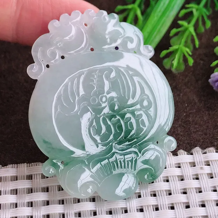 自然光老坑秀气冰润飘花福临门仿古牌吊坠翡翠玉坠尺寸52.5/40/4.5