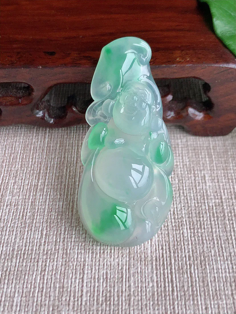 缅甸a货翡翠ddj老坑冰种飘绿布袋佛吊坠 整体48×21.7×7.4mm 10.85