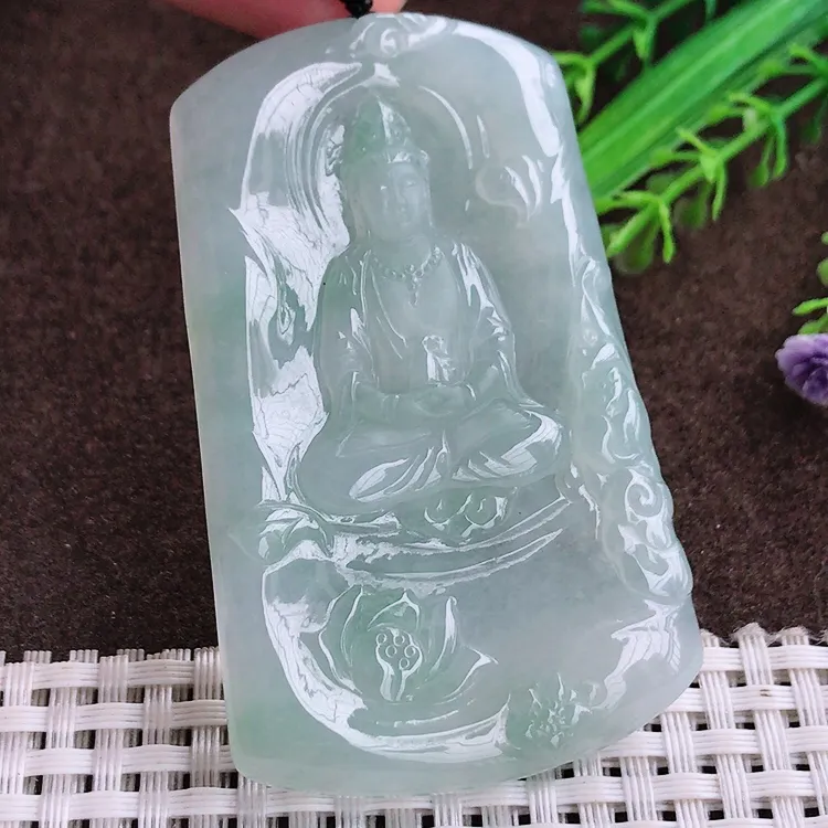 自然光老坑冰透果冻胶晴底观音菩萨观音牌吊坠翡翠玉坠尺寸67.5/42.3/5.2