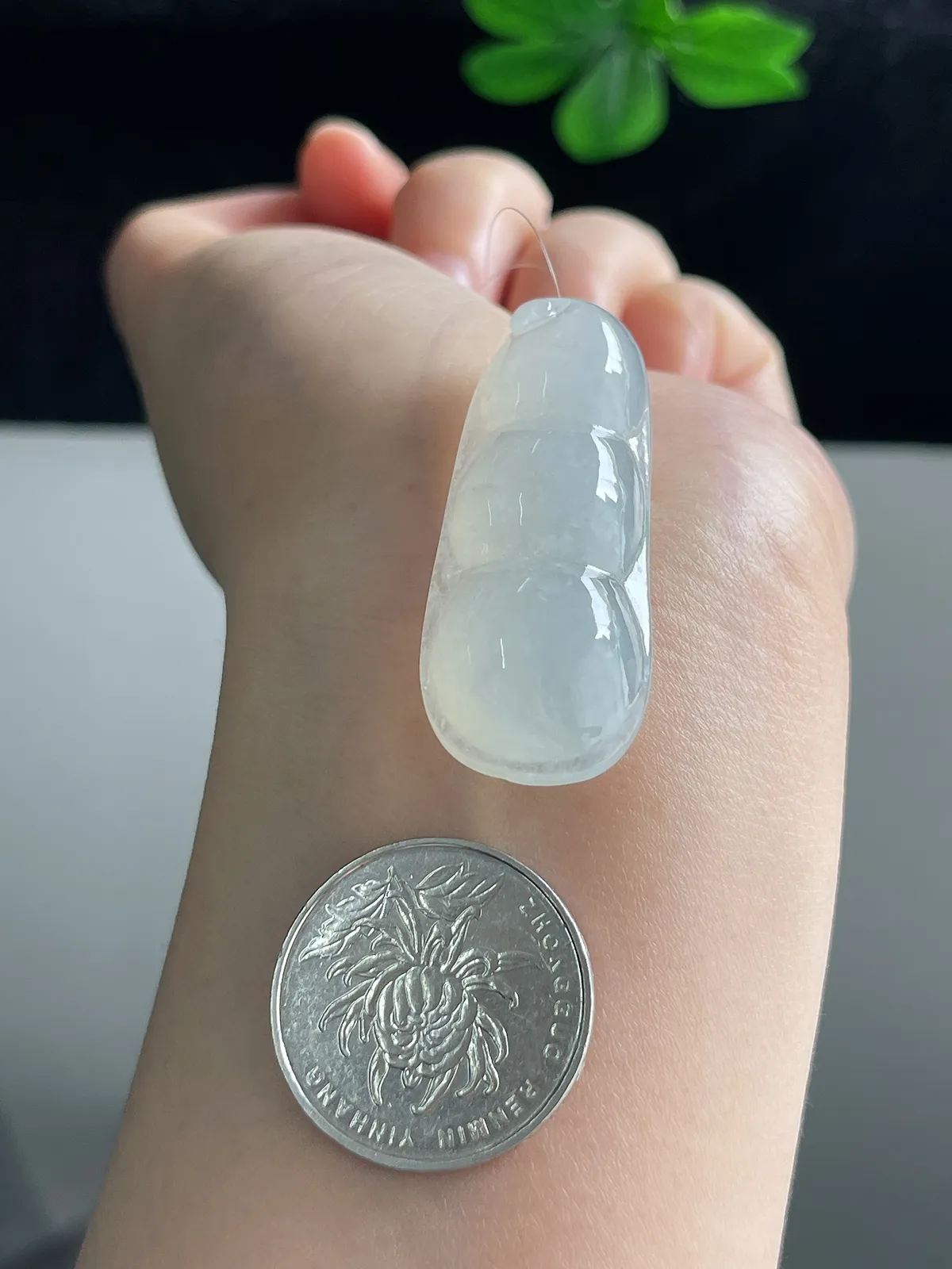 翡翠冰糯种白色福豆