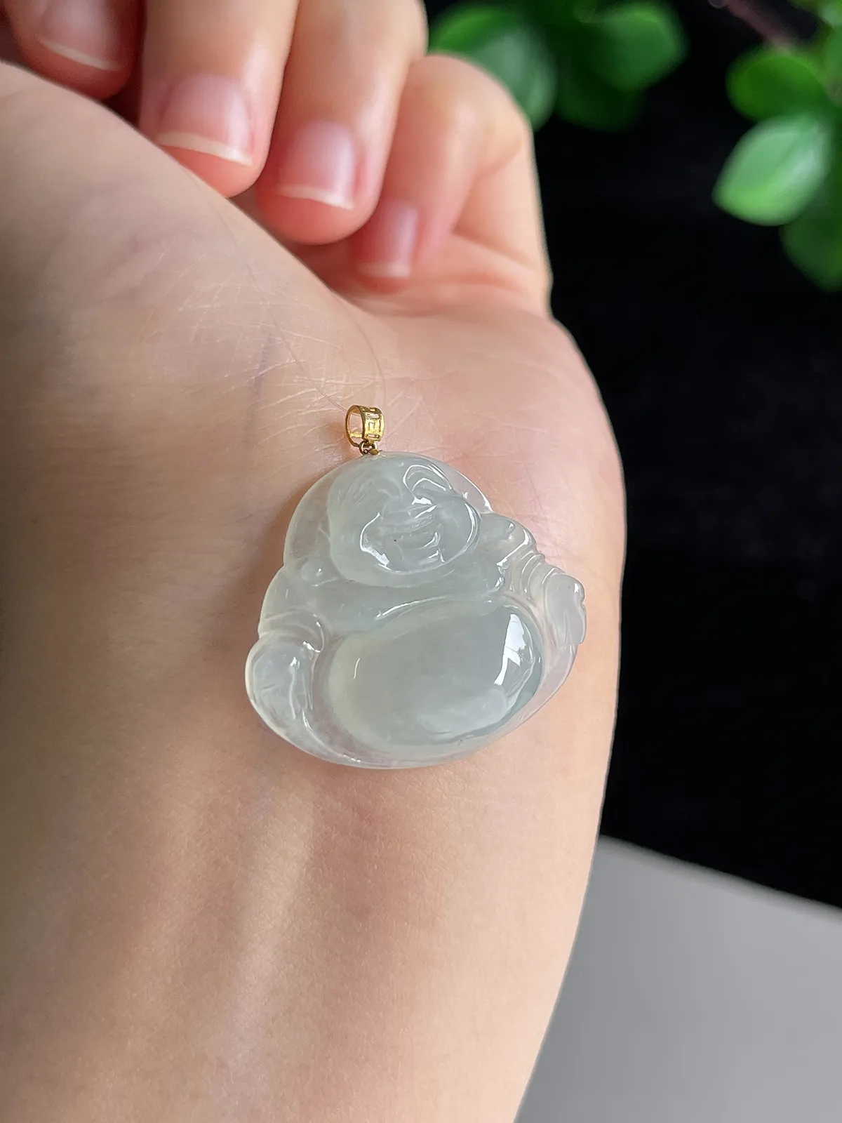 翡翠冰糯种白色吊坠