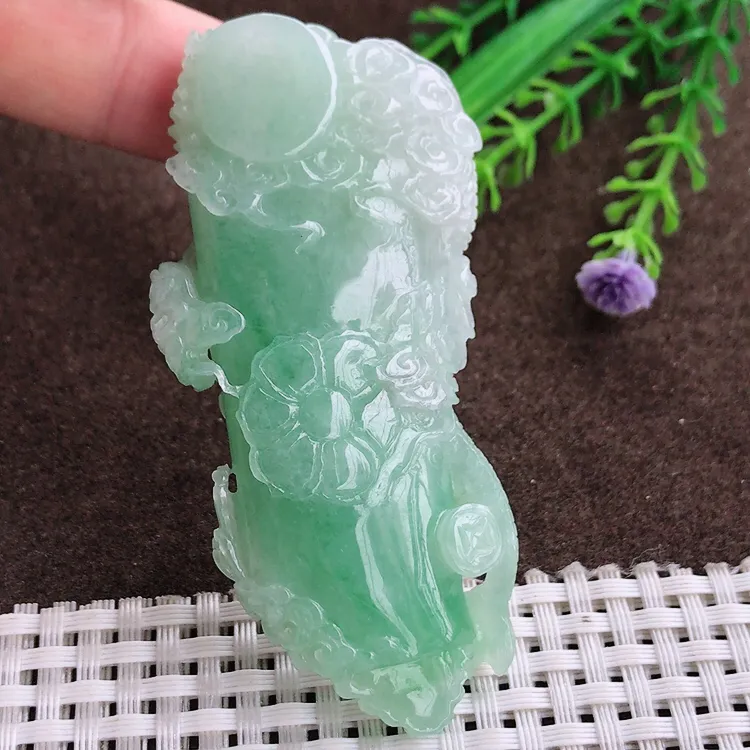 自然光老坑精美冰润飘绿龙牌龙柱吊坠翡翠玉坠尺寸75.5/35/13