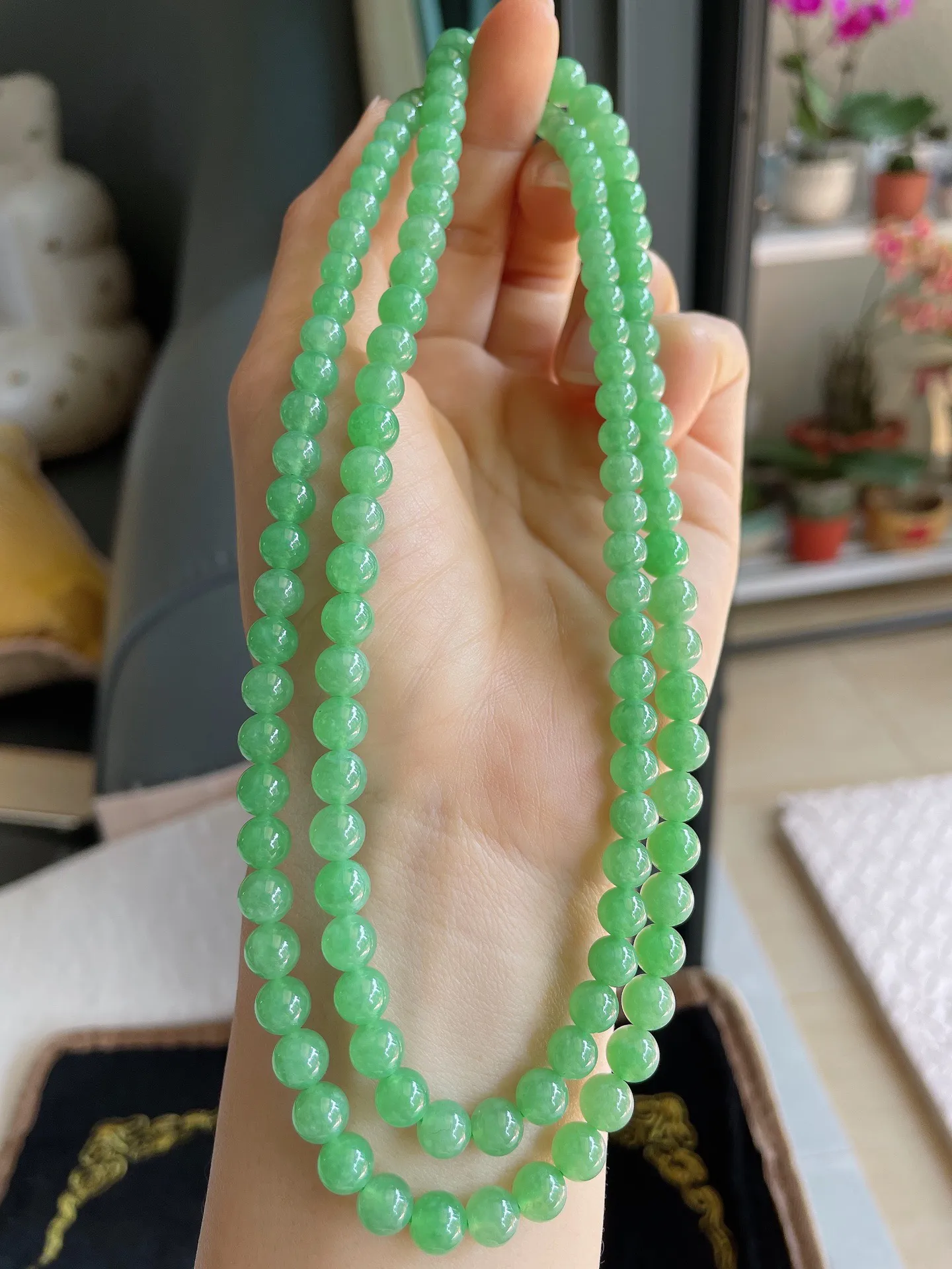 缅甸天然翡翠A货，冰满绿甜绿项链，塔链，001尺寸：7.5-6mm119颗。