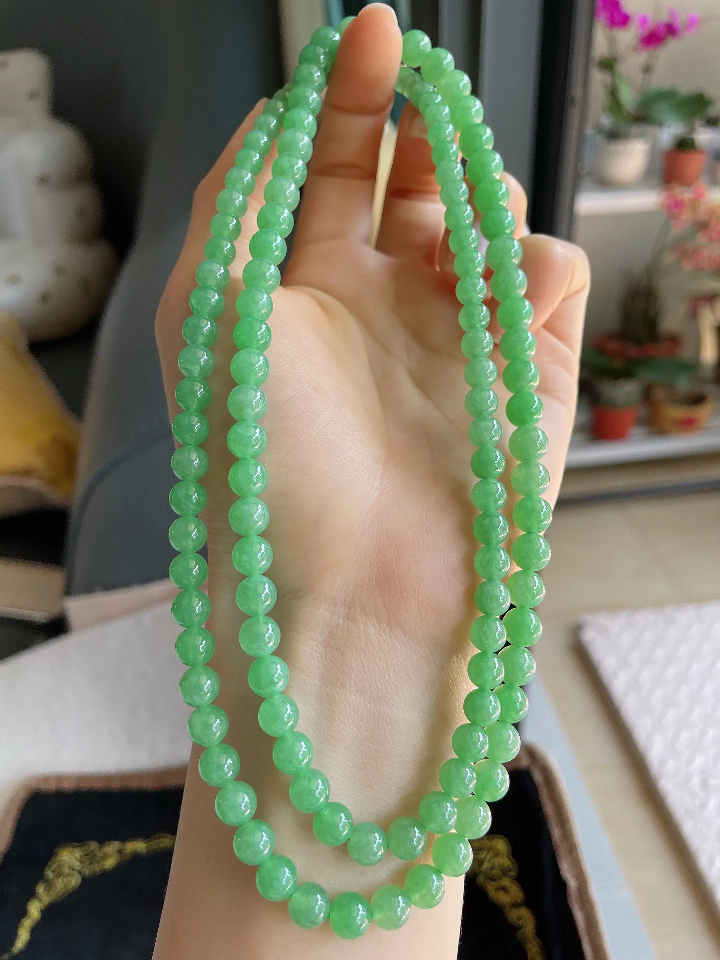 缅甸天然翡翠A货，冰满绿甜绿项链，塔链，001尺寸：7.5-6mm119颗。