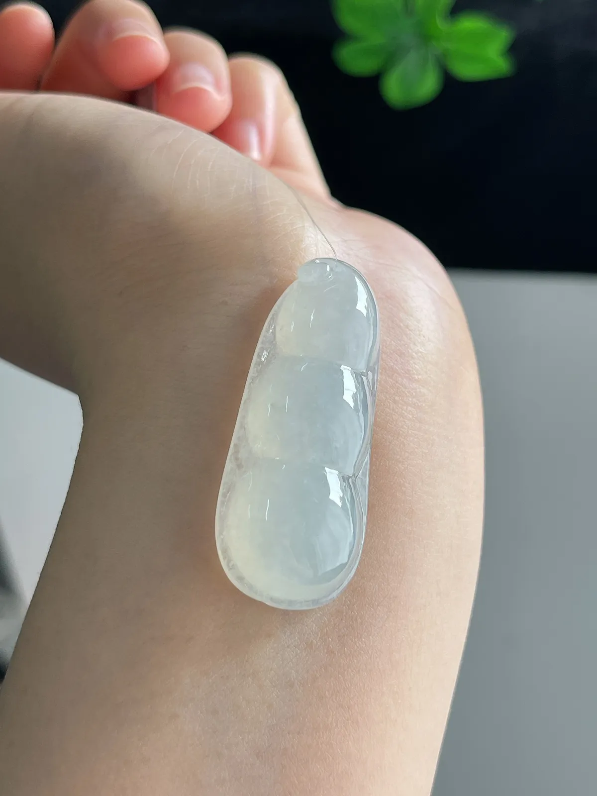 翡翠冰糯种白色福豆