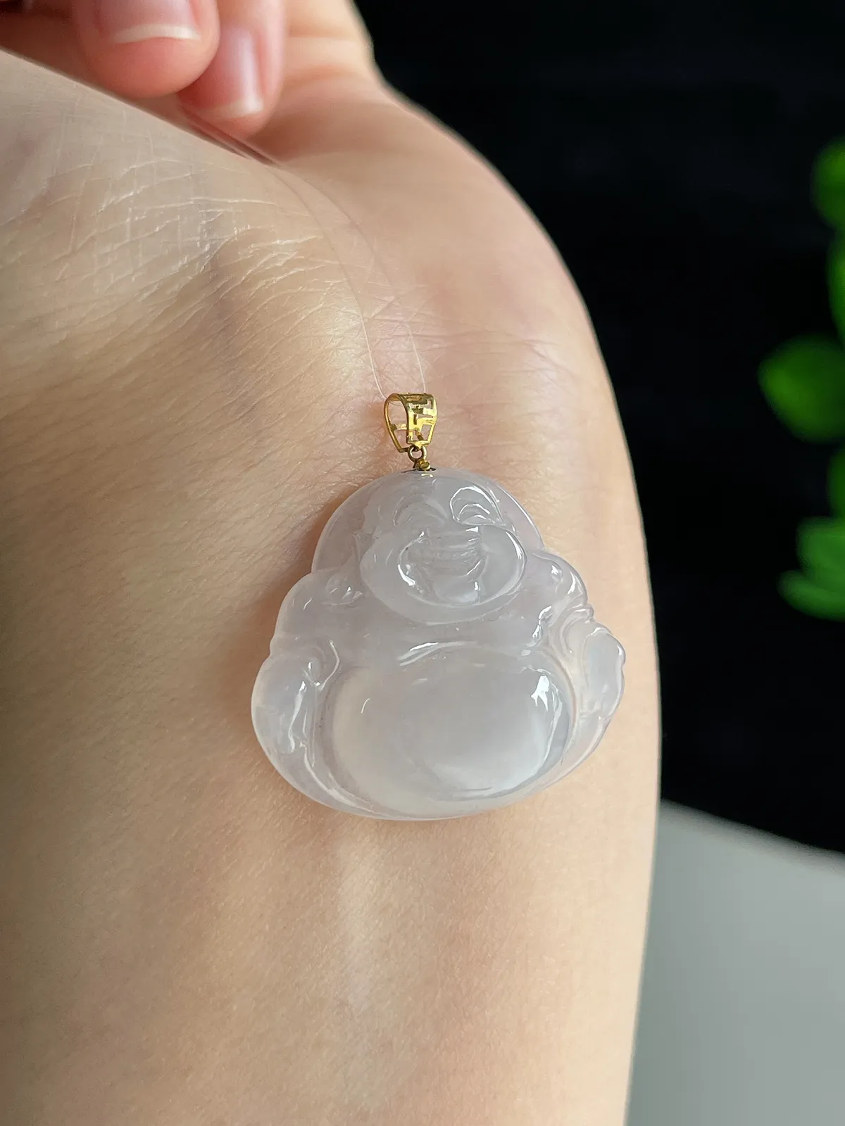 翡翠冰糯种白色吊坠