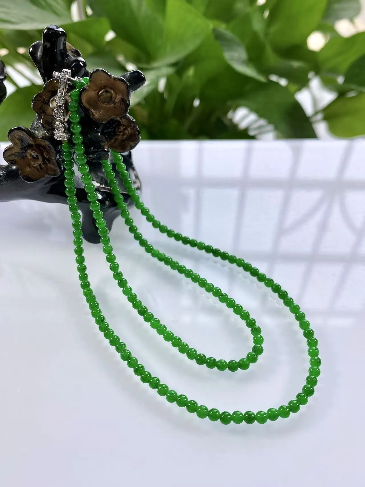 收藏级别，缅甸天然翡翠A货，卡3高冰种起胶满绿帝王绿小米珠小圆珠项链手链，尺寸：3mm/168颗，长度520mm，重量：9.50g