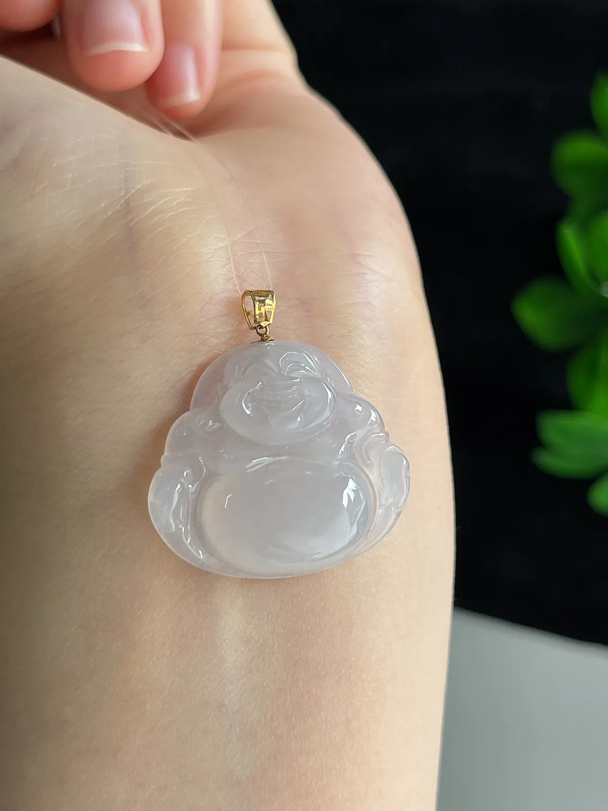 翡翠冰糯种白色吊坠