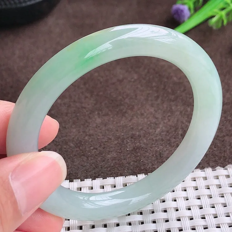 自然光51.8小圈口老坑冰胶水灵飘绿圆条手镯翡翠玉镯尺寸51.8/8.7/9