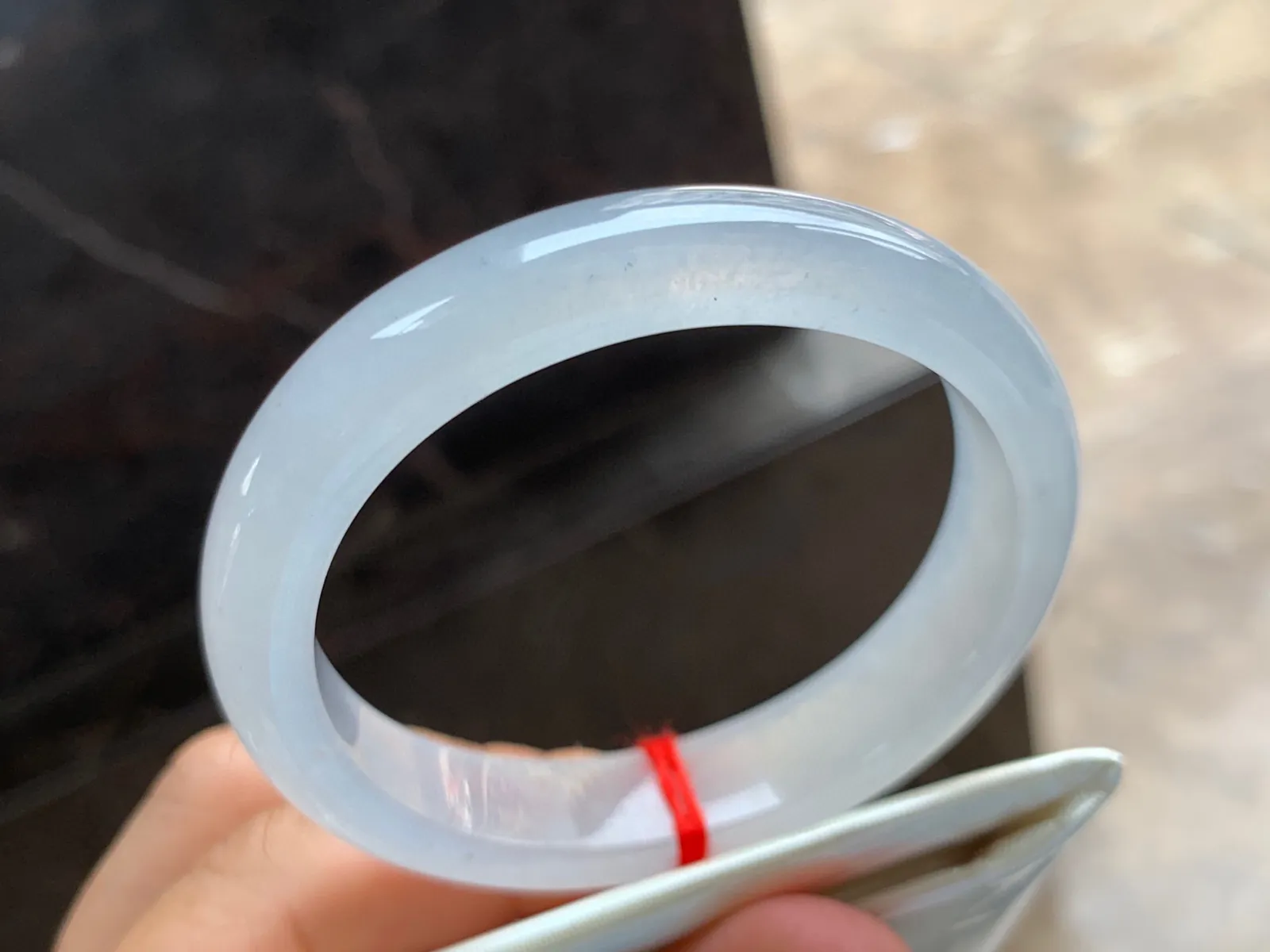 53-11.5-7mm
冰种贵妃手镯 干净冰透 白月光