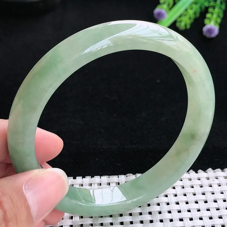 自然光64.5大圈口老坑精美冰润满色油绿手镯翡翠玉镯尺寸64.5/11.9/8.5