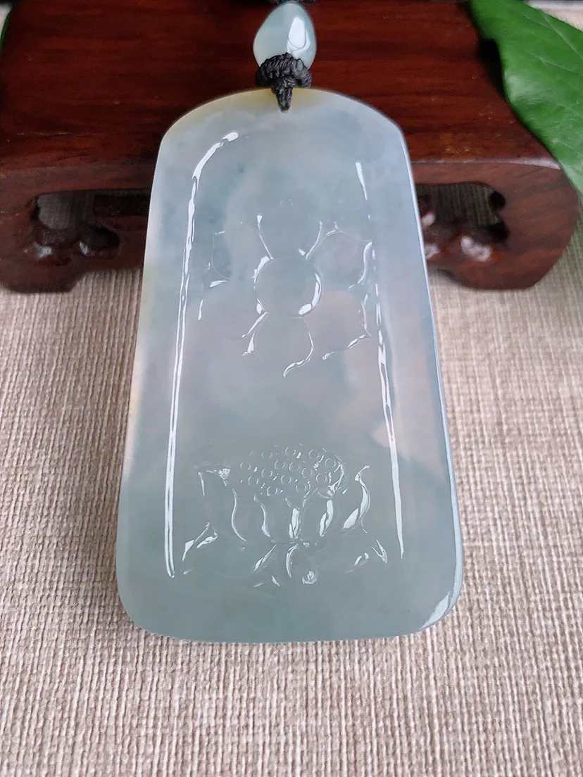 缅甸a货翡翠ddj老坑冰种飘黄翡大日如来吊坠 整体67×38.7×7.7mm 51.36
