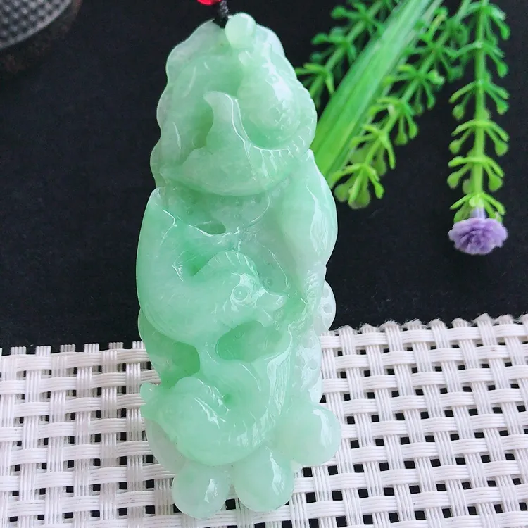自然光老坑精美温润满绿果绿色连年有余吊坠翡翠玉坠尺寸78.8/30.5/12.5