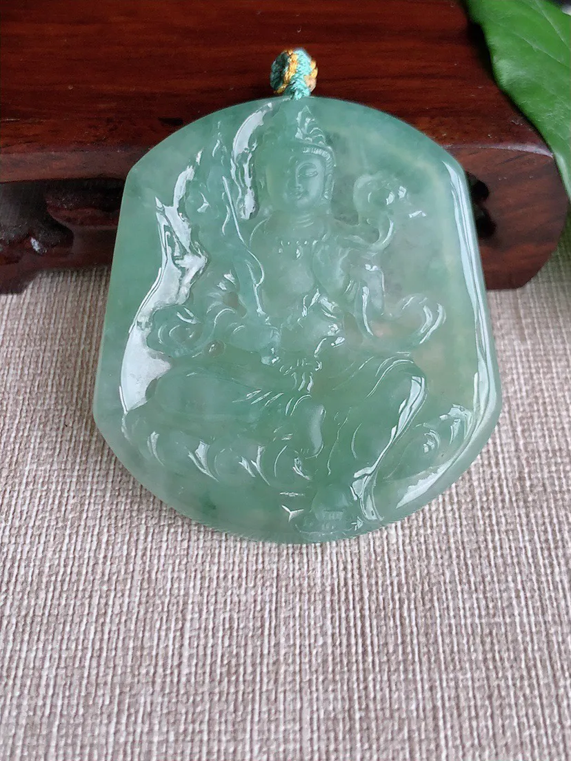缅甸a货翡翠ddj老坑冰种晴水虚空藏菩萨吊坠 整体53×46.6×5.4mm 28.89