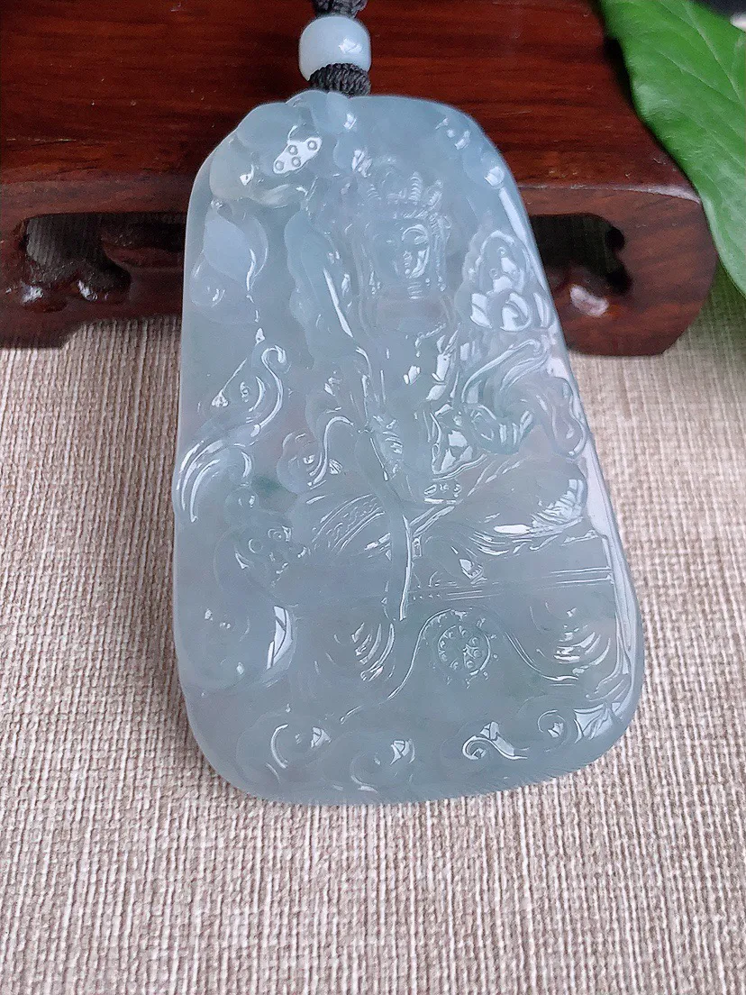 缅甸a货翡翠ddj老坑冰种紫底飘花虚空藏菩萨吊坠 整体72.4×43.2×6.4mm 52.00