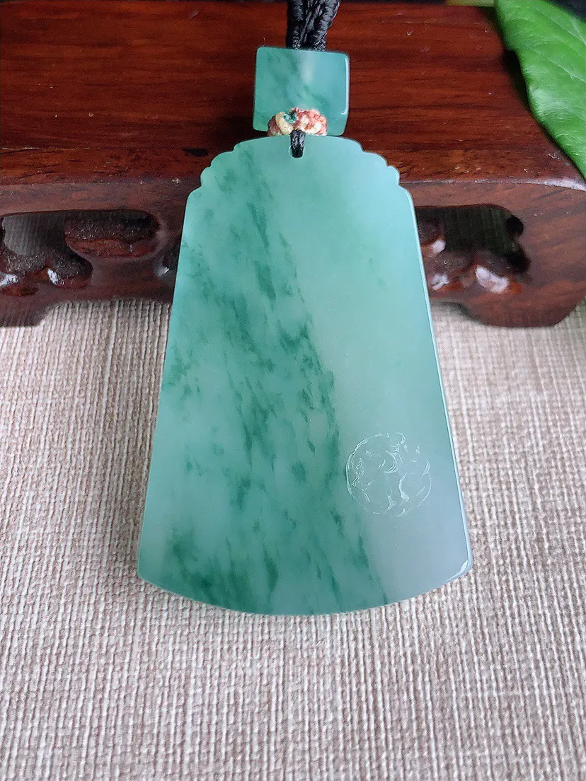 缅甸a货翡翠ddj老坑冰种飘花无事牌吊坠 整体53×34.7×6mm 35.60