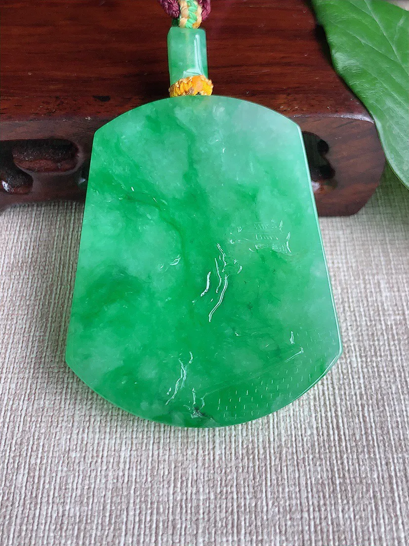 缅甸a货翡翠ddj老坑冰种满绿意境山水牌吊坠  整体53.2×42.5×5.6mm 37.96
